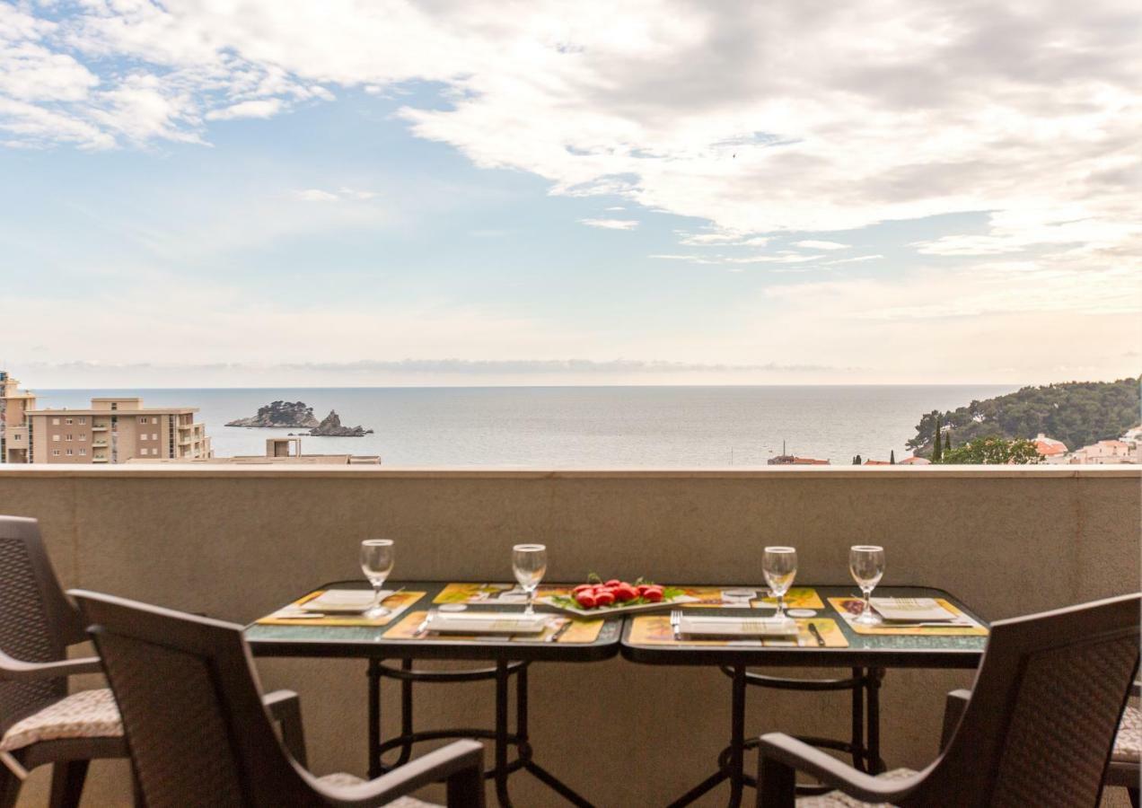 Apartment Green House Petrovac Екстер'єр фото
