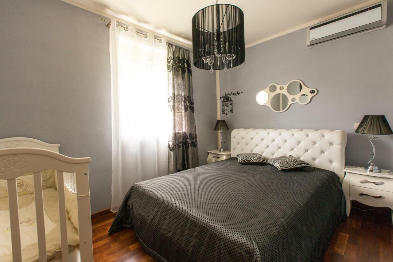 Apartment Green House Petrovac Екстер'єр фото