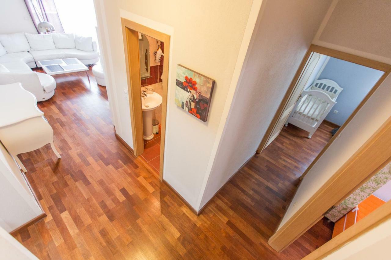 Apartment Green House Petrovac Екстер'єр фото