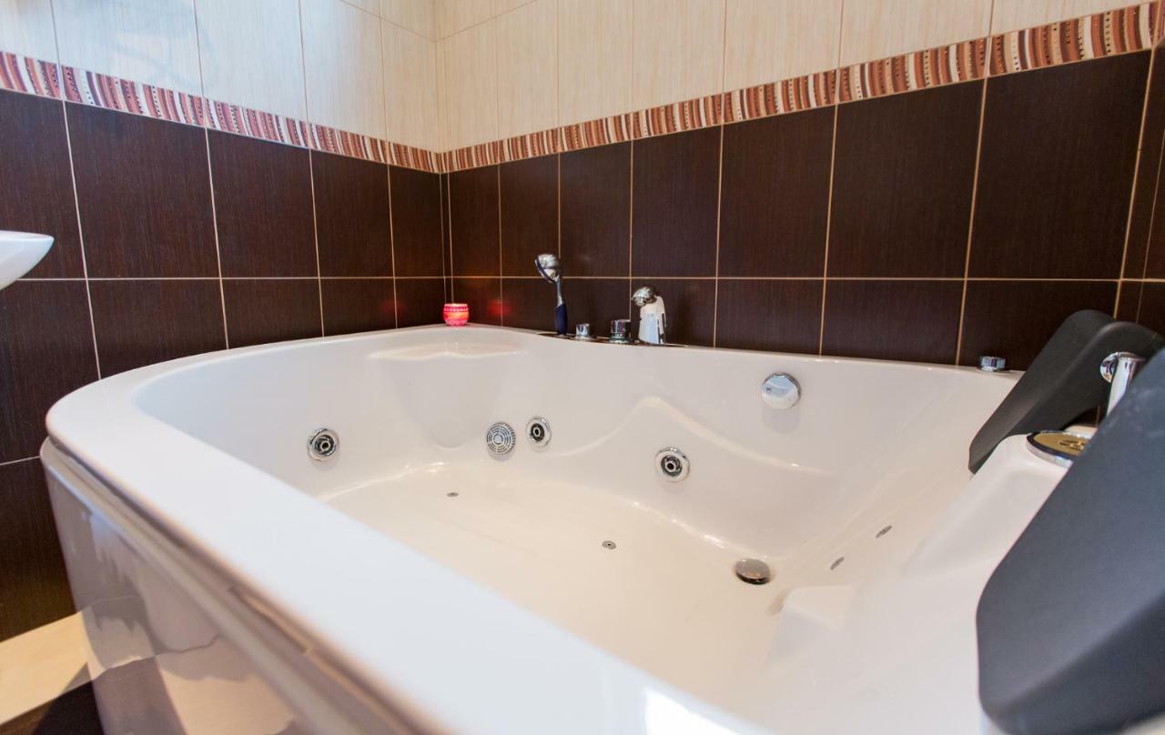 Apartment Green House Petrovac Екстер'єр фото